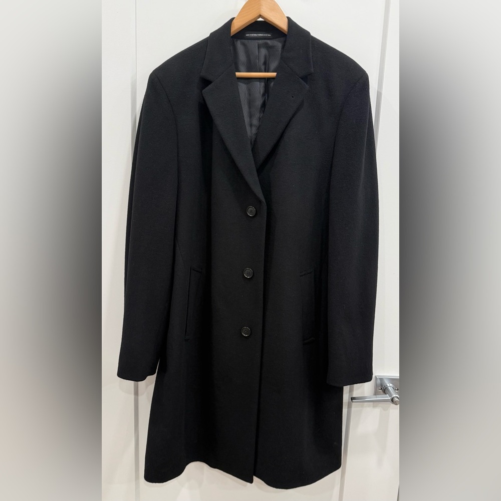 Men’s Black Wool Blend Overcoat – Size 42L